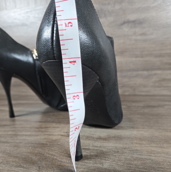 Tory Burch Lorelei Charcoal Gray Black Leather Point Toe Ankle Boot Bootie Sz 7M - Picture 12 of 16